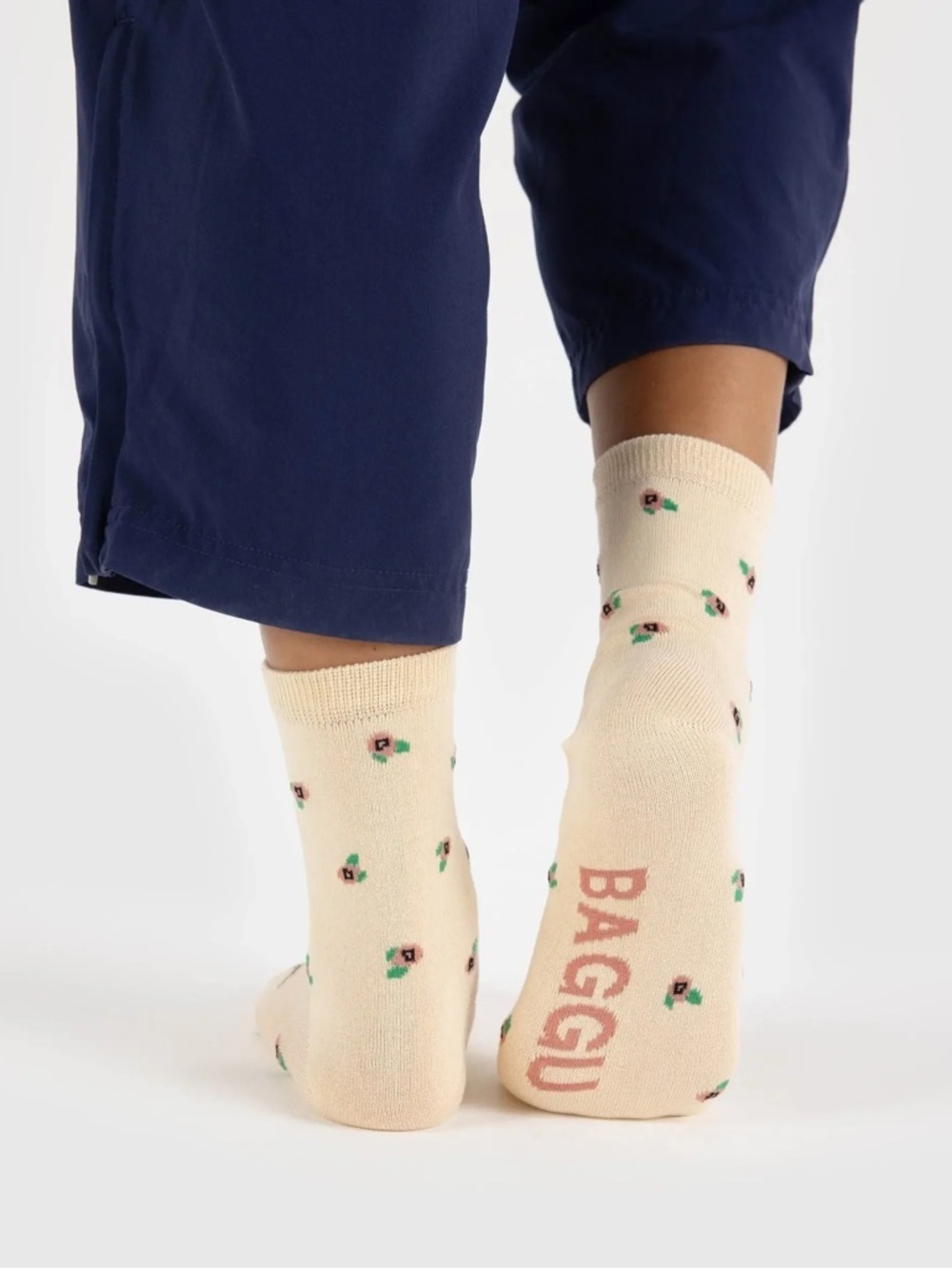 BAGGU Rosette Socks New with Tags 6-11
